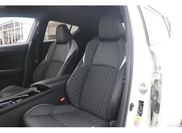 
								TOYOTA C-HR 2019 full									