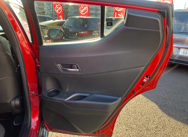 
								TOYOTA C-HR 2021 full									