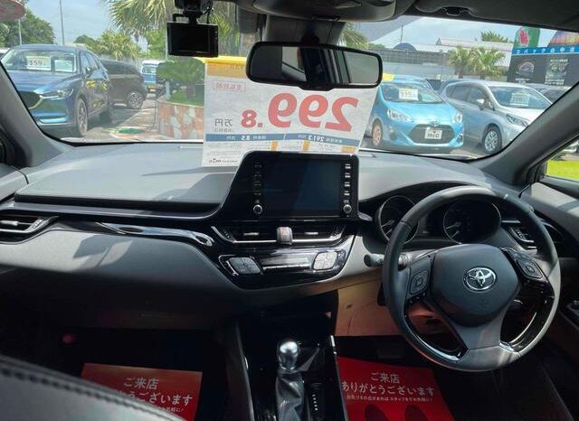 
								TOYOTA C-HR 2022 full									