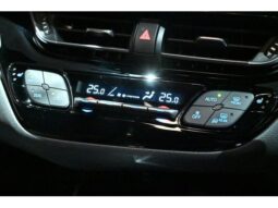 
										TOYOTA C-HR 2022 full									