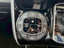 
										TOYOTA VOXY 2019 full									