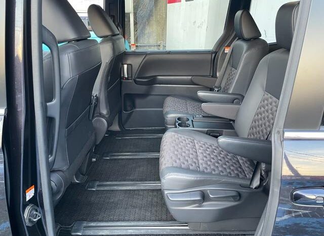 
								TOYOTA VOXY 2022 full									