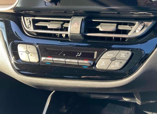 
								TOYOTA C-HR 2019 full									