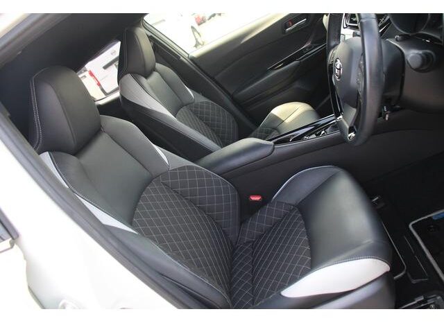 
								TOYOTA C-HR 2019 full									