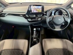 
										TOYOTA C-HR 2020 full									