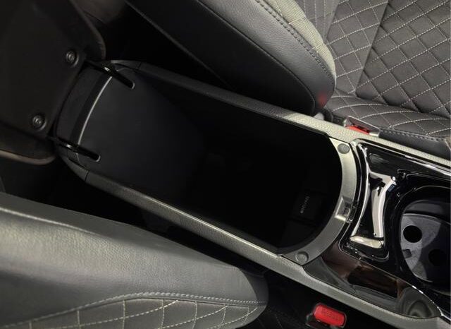 
								TOYOTA C-HR 2021 full									