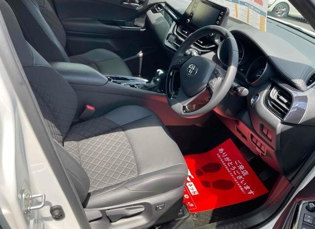 
								TOYOTA C-HR 2022 full									