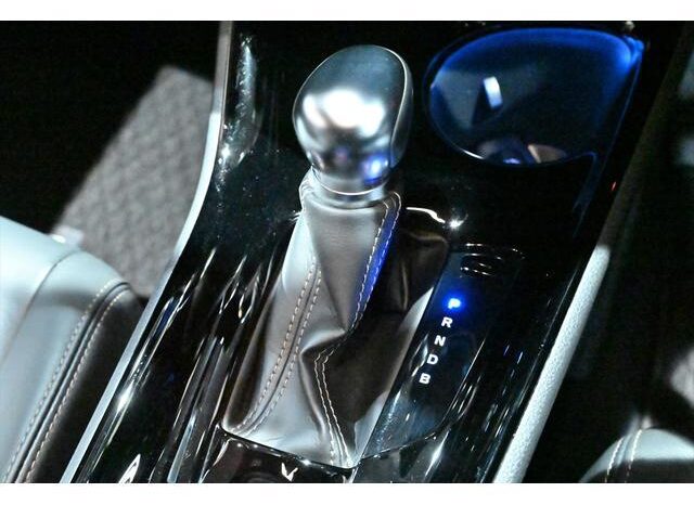 
								TOYOTA C-HR 2022 full									