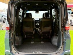 
										TOYOTA VOXY 2022 full									