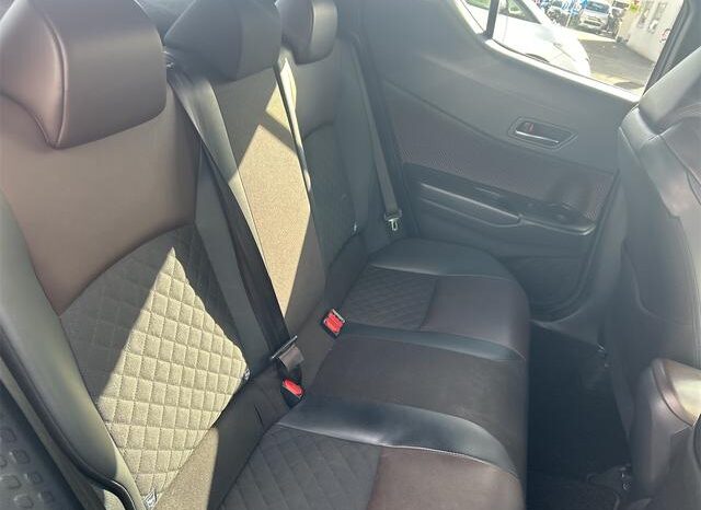 
								TOYOTA C-HR 2017 full									