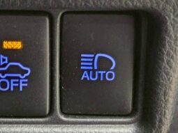 
										TOYOTA C-HR 2019 full									