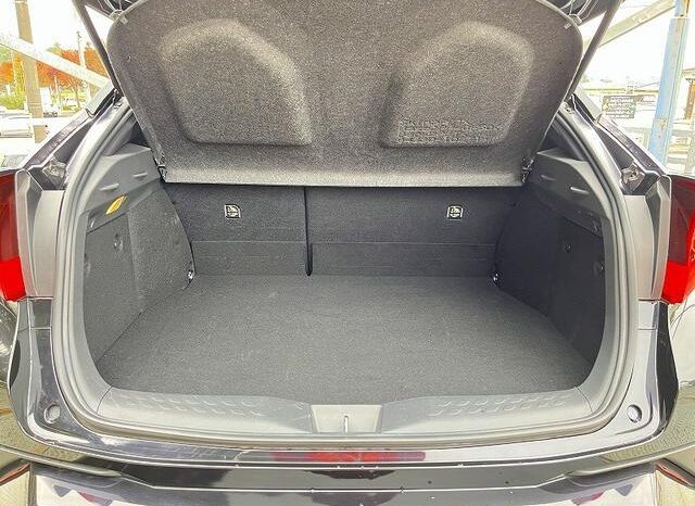 
								TOYOTA C-HR 2022 full									