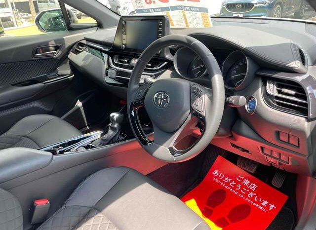 
								TOYOTA C-HR 2022 full									