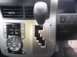 
										TOYOTA VOVY 2008 full									