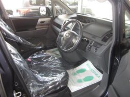 
										TOYOTA VOVY 2008 full									
