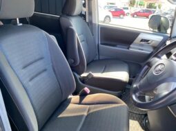 
										TOYOTA VOVY 2009 full									