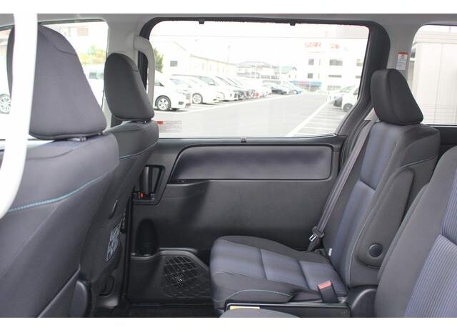 
								TOYOTA VOXY 2016 full									