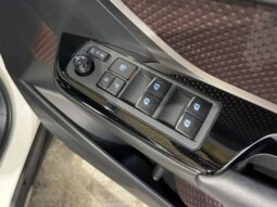 
										TOYOTA C-HR 2018 full									