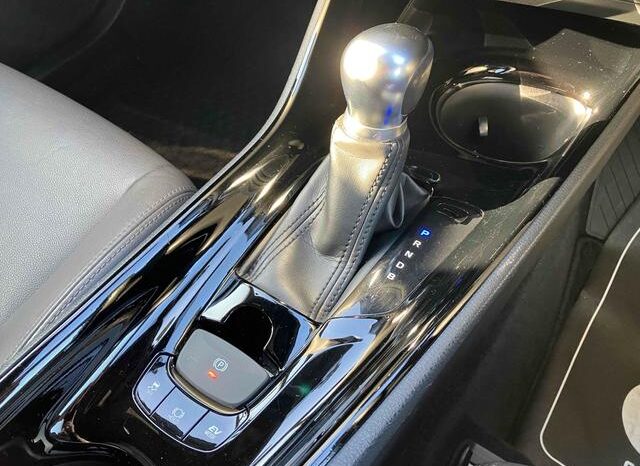 
								TOYOTA C-HR 2019 full									