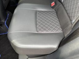 
										TOYOTA C-HR 2021 full									