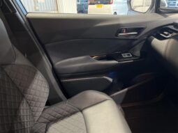 
										TOYOTA C-HR 2021 full									