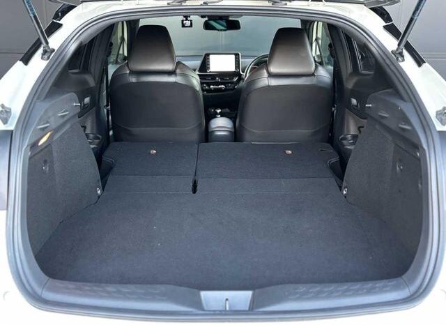 
								TOYOTA C-HR 2021 full									