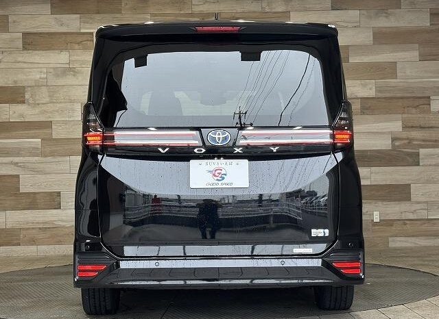 
								TOYOTA VOXY 2022 full									