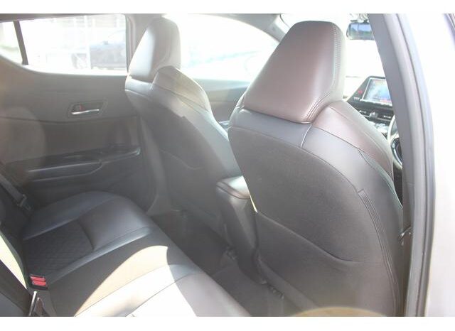 
								TOYOTA C-HR 2017 full									