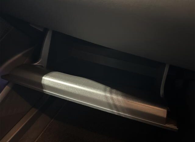 
								TOYOTA C-HR 2021 full									