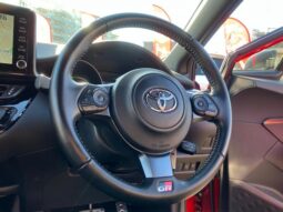 
										TOYOTA C-HR 2021 full									