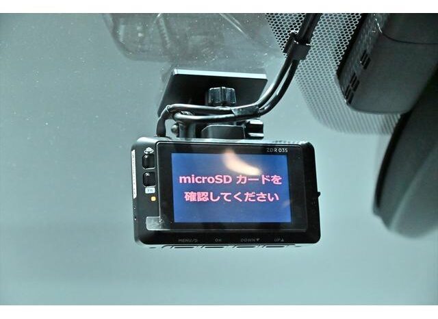 
								TOYOTA C-HR 2022 full									