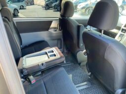 
										TOYOTA VOVY 2009 full									