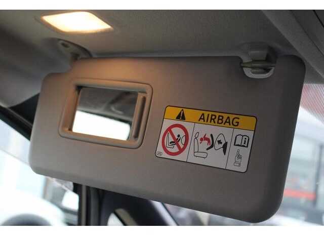 
								TOYOTA VOXY 2016 full									