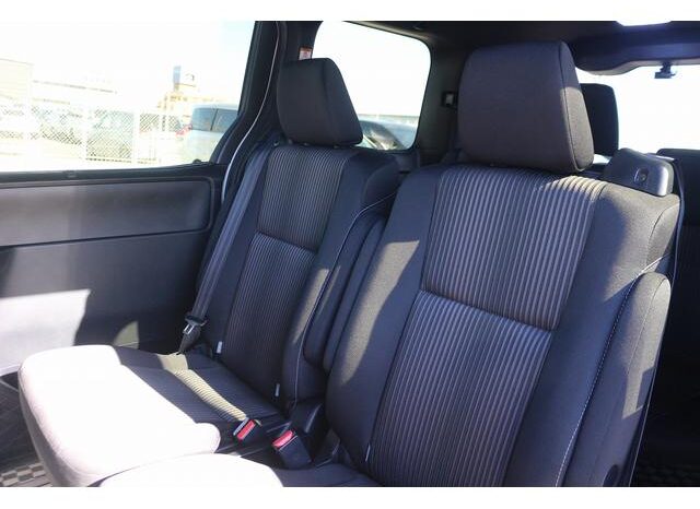 
								TOYOTA VOXY 2019 full									