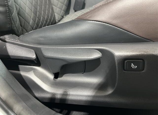 
								TOYOTA C-HR 2018 full									