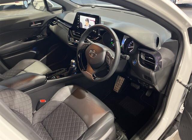 
								TOYOTA C-HR 2021 full									