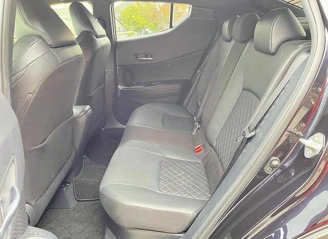 
								TOYOTA C-HR 2022 full									