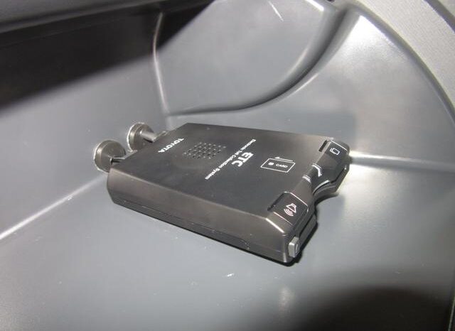 
								TOYOTA VOVY 2008 full									