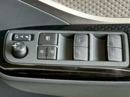 
										TOYOTA C-HR 2020 full									