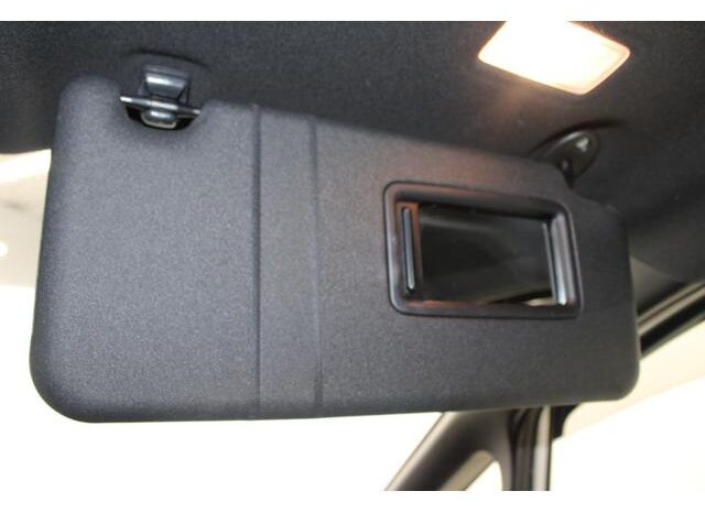 
								TOYOTA VOXY 2019 full									