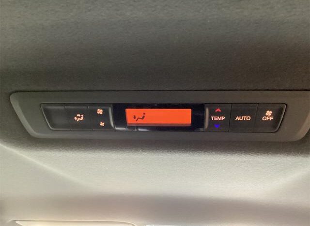 
								TOYOTA VOXY 2021 full									