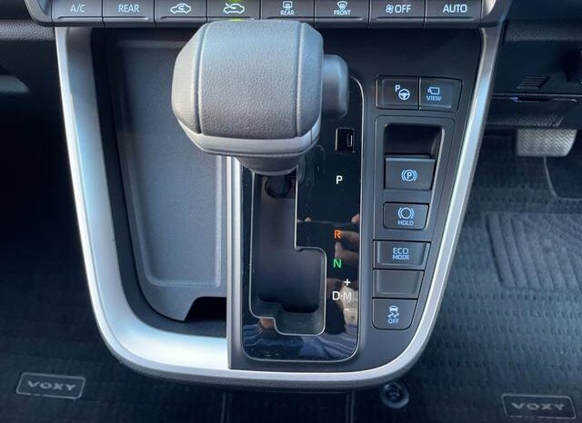 
								TOYOTA VOXY 2022 full									