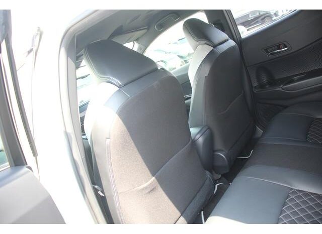 
								TOYOTA C-HR 2019 full									