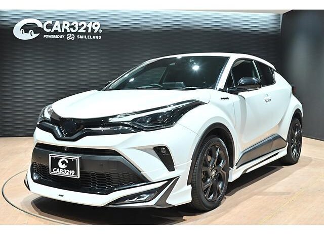 
								TOYOTA C-HR 2022 full									
