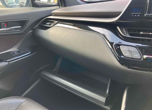 
								TOYOTA C-HR 2016 full									