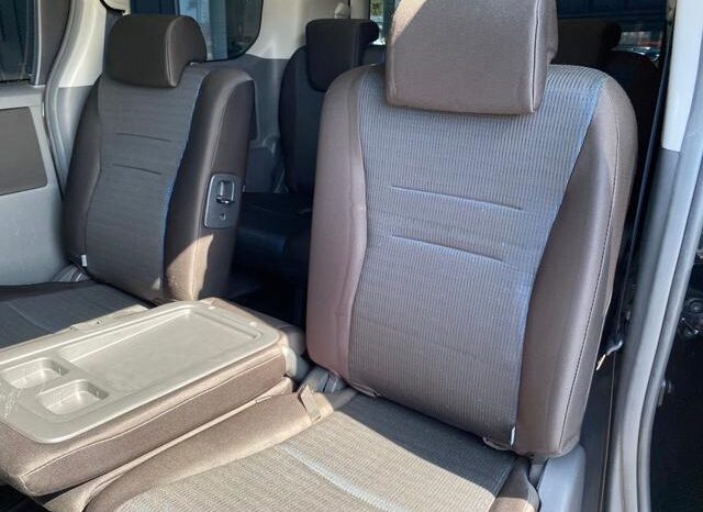 
								TOYOTA VOVY 2009 full									