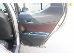 
										TOYOTA C-HR 2017 full									