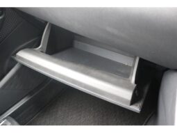 
										TOYOTA C-HR 2019 full									