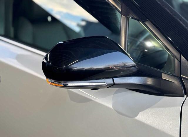 
								TOYOTA C-HR 2021 full									