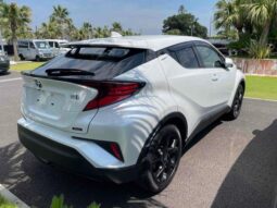 
										TOYOTA C-HR 2022 full									